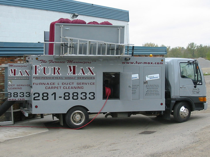 Fur Max van after, by Nice Design